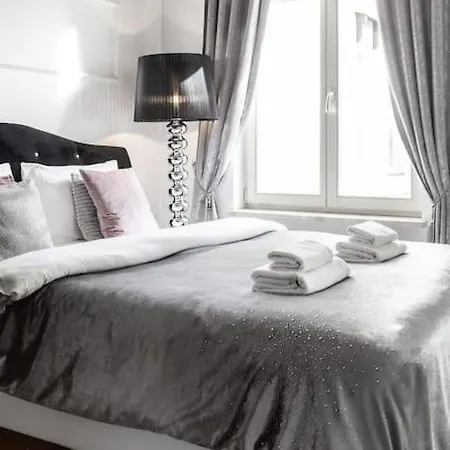 Househost Apartment:Łobzowska 22-2